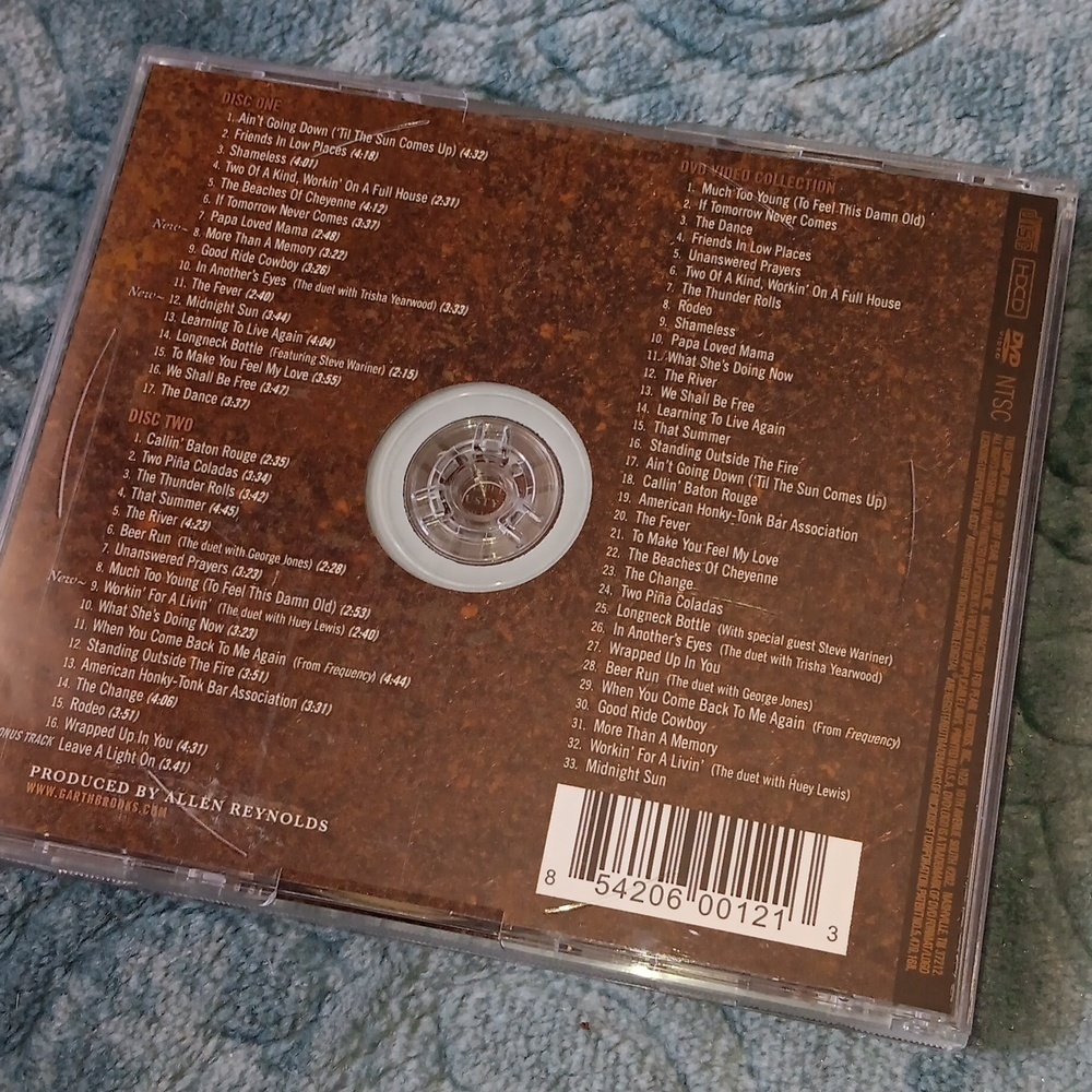 Garth Brooks The ultimate hits 3CDs set - Picture 4 of 4